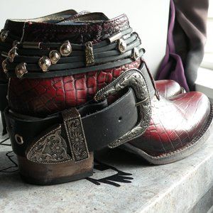 Freebird by Steven - Red Croco Saloon - 9W - Western Bootie - Buckles - Harness